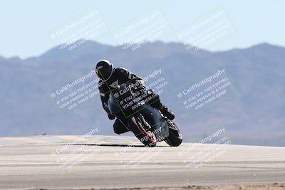 media/Oct-13-2025-Moto Forza (Mon) [[a66d839500]]/3-B Group/Session 4 (Turn 9)/